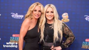 Britney Spears and Jamie Lynn Spears posing together at the Radio Disney Music Awards event.