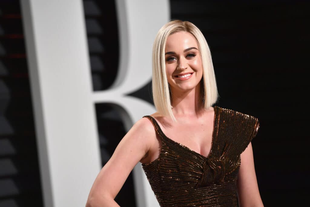 Singer-songwriter Katy Perry attends the 2017 Vanity Fair Oscar Party hosted by Graydon Carter at Wallis Annenberg Center for the Performing Arts on February 26, 2017 in Beverly Hills, California.