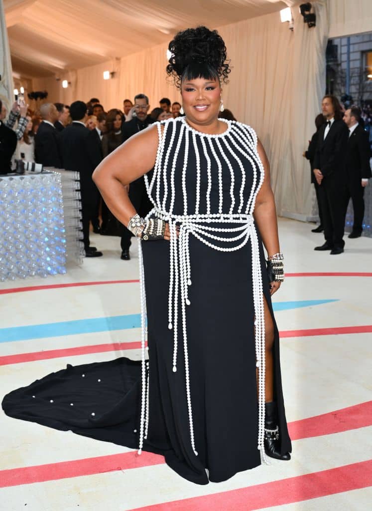 US singer Lizzo arrives for the 2023 Met Gala at the Metropolitan Museum of Art on May 1, 2023, in New York. - The Gala raises money for the Metropolitan Museum of Art's Costume Institute. The Gala's 2023 theme is "Karl Lagerfeld: A Line of Beauty."