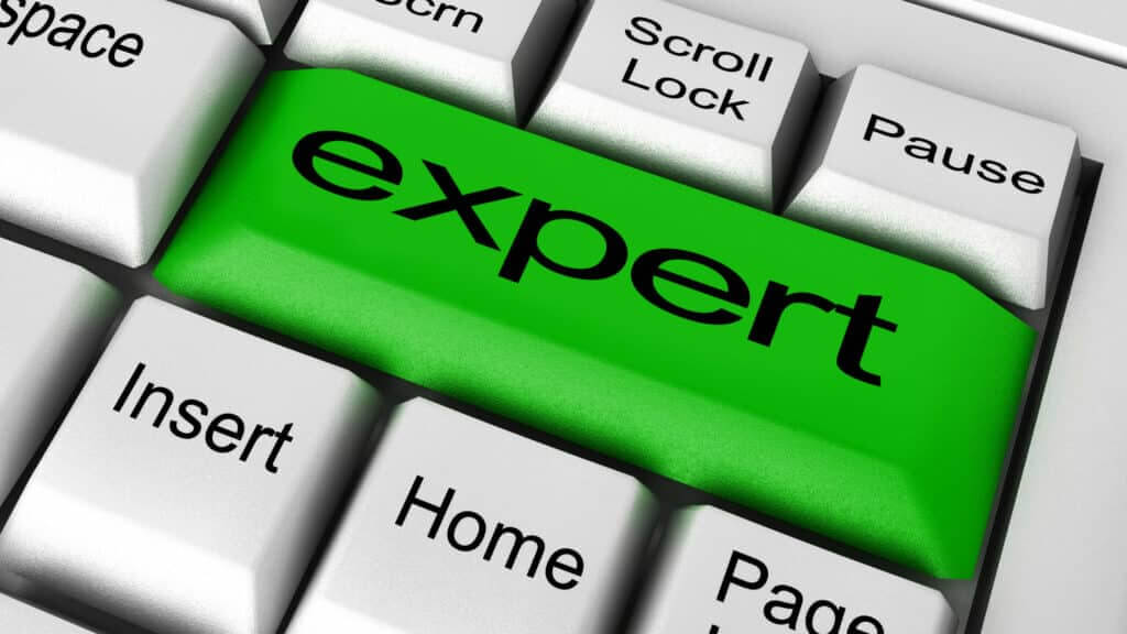 Crypto, expert, cyrptocurrency