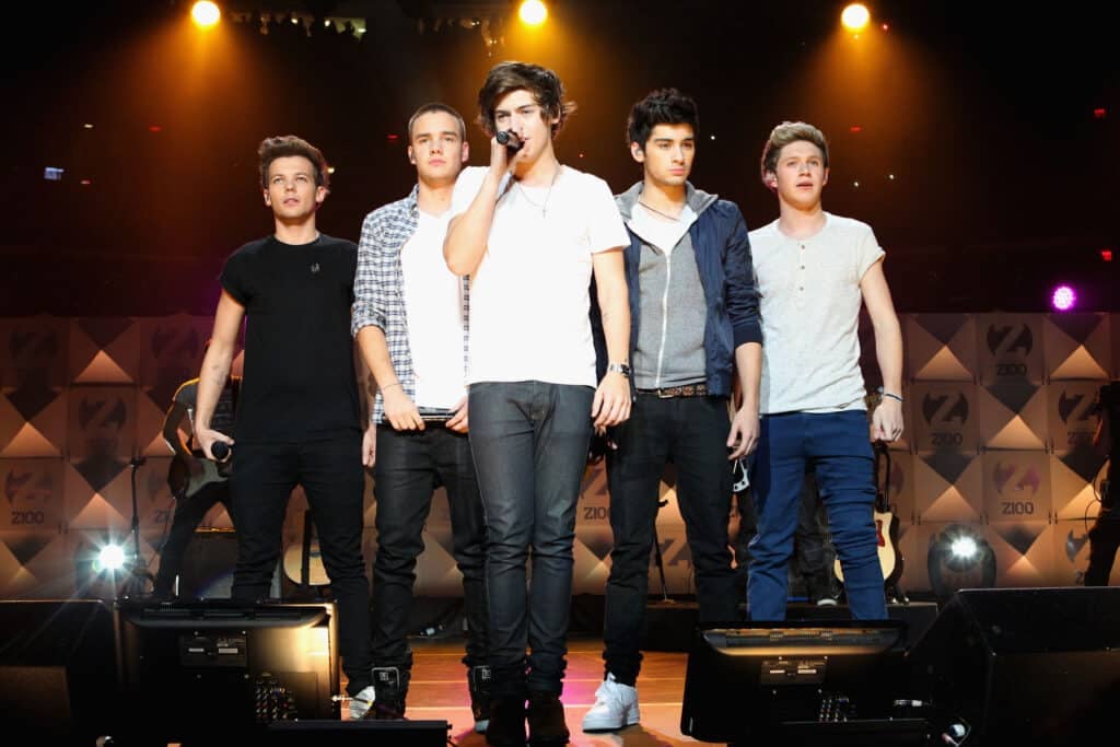 Louis Tomlinson, Liam Payne, Harry Styles, Zayn Malik and Niall Horan of One Direction perform onstage during Z100's Jingle Ball 2012, presented by Aeropostale, at Madison Square Garden on December 7, 2012 in New York City.