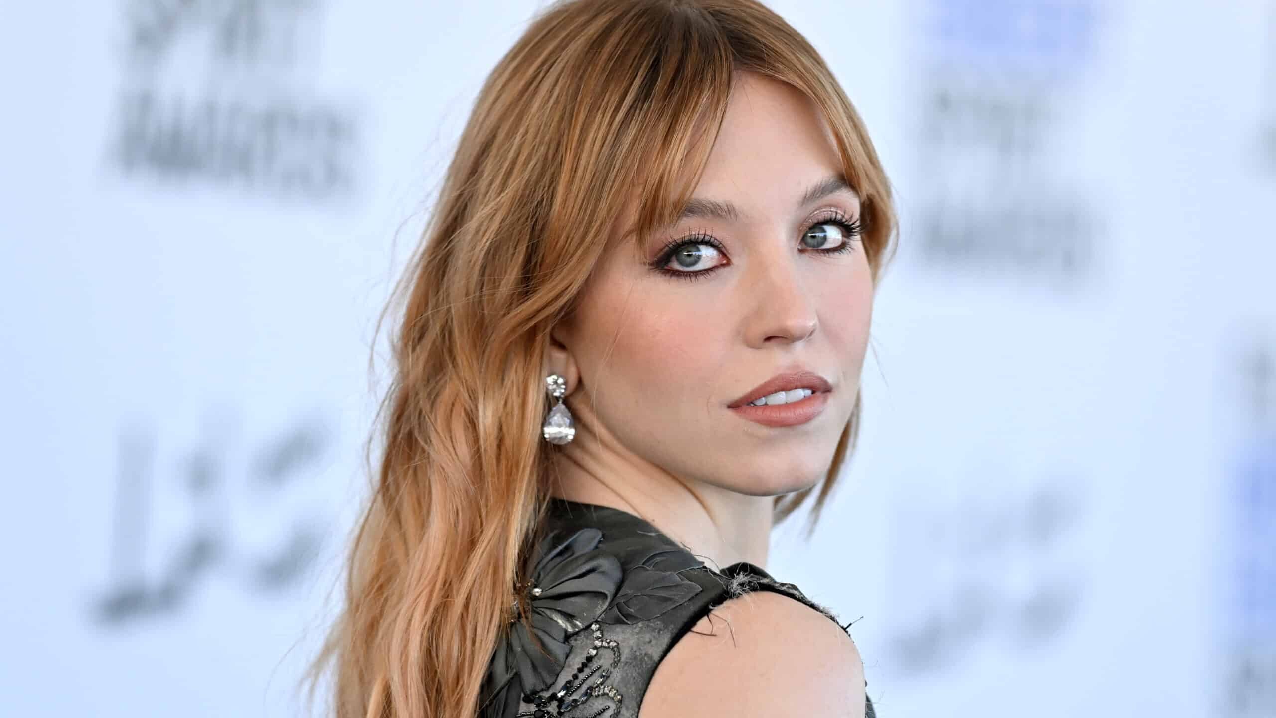 SANTA MONICA, CALIFORNIA - MARCH 06: Sydney Sweeney attends the 2022 Film Independent Spirit Awards on March 06, 2022 in Santa Monica, California.