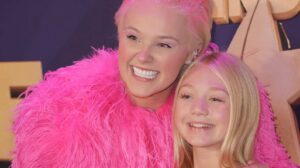 JoJo Siwa and Everleigh Rose Smith Soutas attend the 2022 Industry Dance Awards at Avalon Hollywood & Bardot on October 12, 2022 in Los Angeles, California.