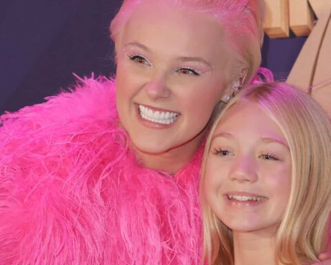 JoJo Siwa and Everleigh Rose Smith Soutas attend the 2022 Industry Dance Awards at Avalon Hollywood & Bardot on October 12, 2022 in Los Angeles, California.