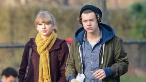 Taylor Swift and Harry Styles are seen walking around Central Park on December 02, 2012 in New York City.