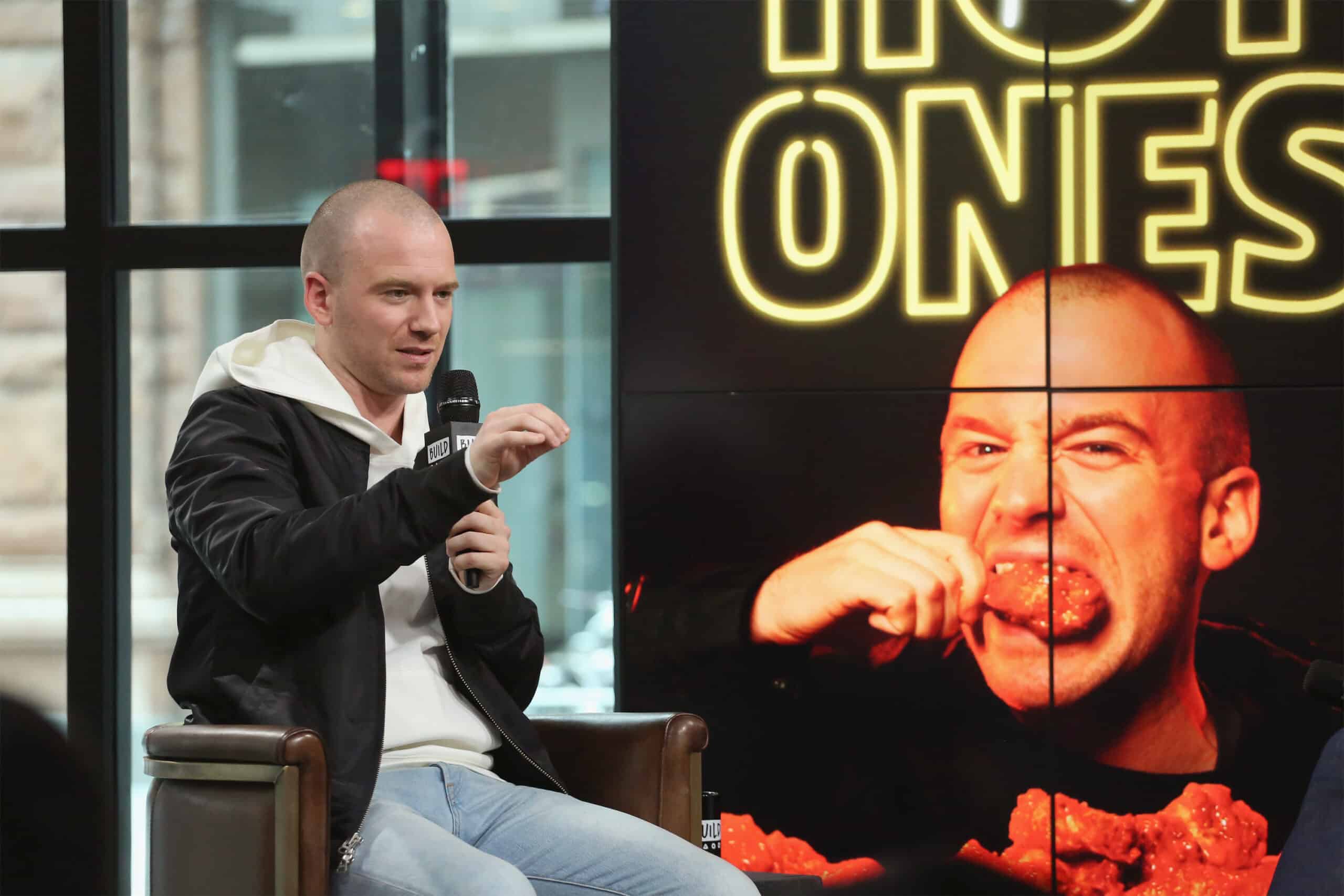 NEW YORK, NY - JUNE 08: Actor Sean Evans visits Build to discuss "Hot Ones" at Build Studio on June 8, 2017 in New York City.