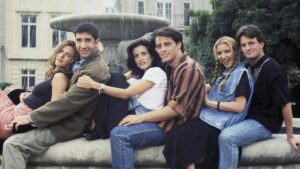 Actors from left, Jennifer Aniston as 'Rachel Green', David Schwimmer as 'Ross Geller', Courteney Cox as 'Monica Geller', Matt LeBlanc as 'Joey Tribbiani', Lisa Kudrow as 'Phoebe Buffay' and Matthew Perry as 'Chandler Bing' from 'Friends', June 15th 1994.