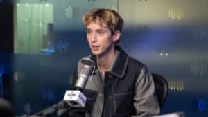Troye Sivan visits the SiriusXM Studios on October 11, 2023 in New York City.