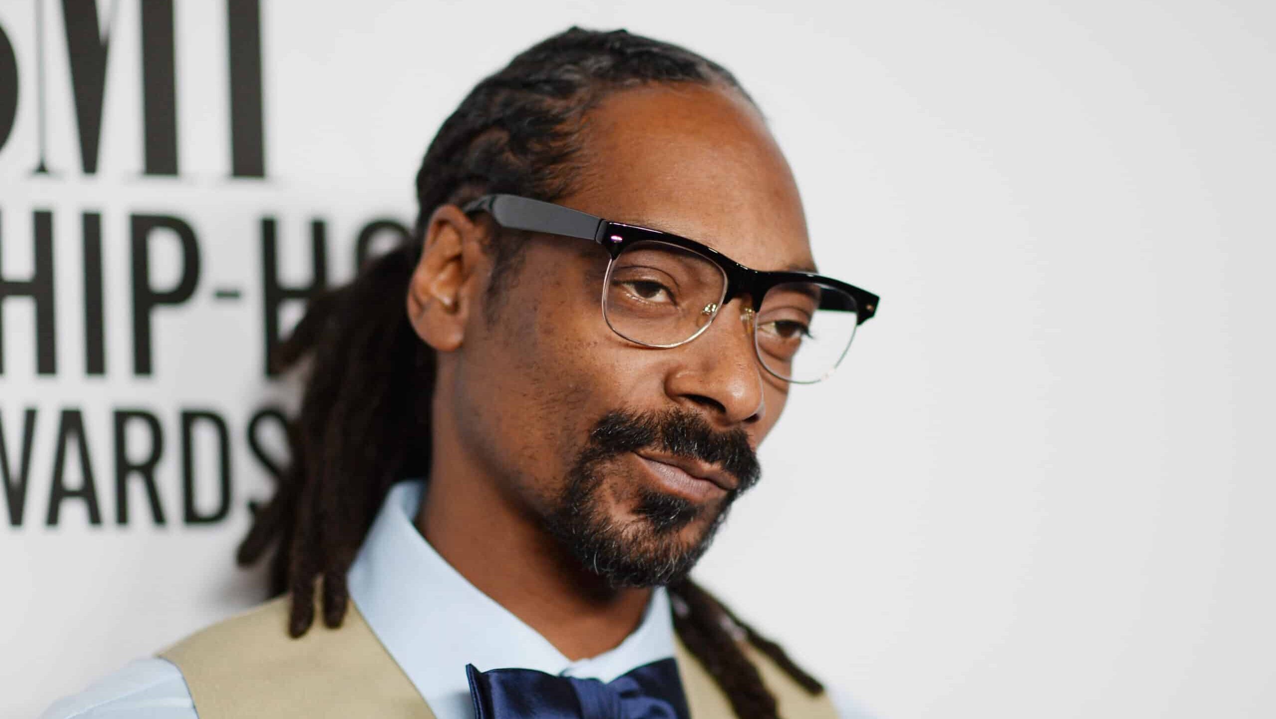 Recording artist Snoop Dogg attends the 2015 BMI R&B/Hip-Hop Awards at Saban Theatre on August 28, 2015 in Beverly Hills, California.