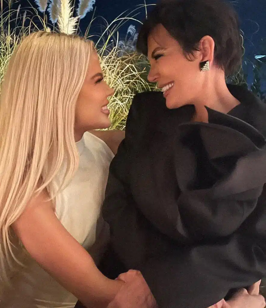 Khloe Kardashian pictured with mother Kris Jenner in an Instagram post where fans claim the star's arm is missing in this 'photoshop fail.'