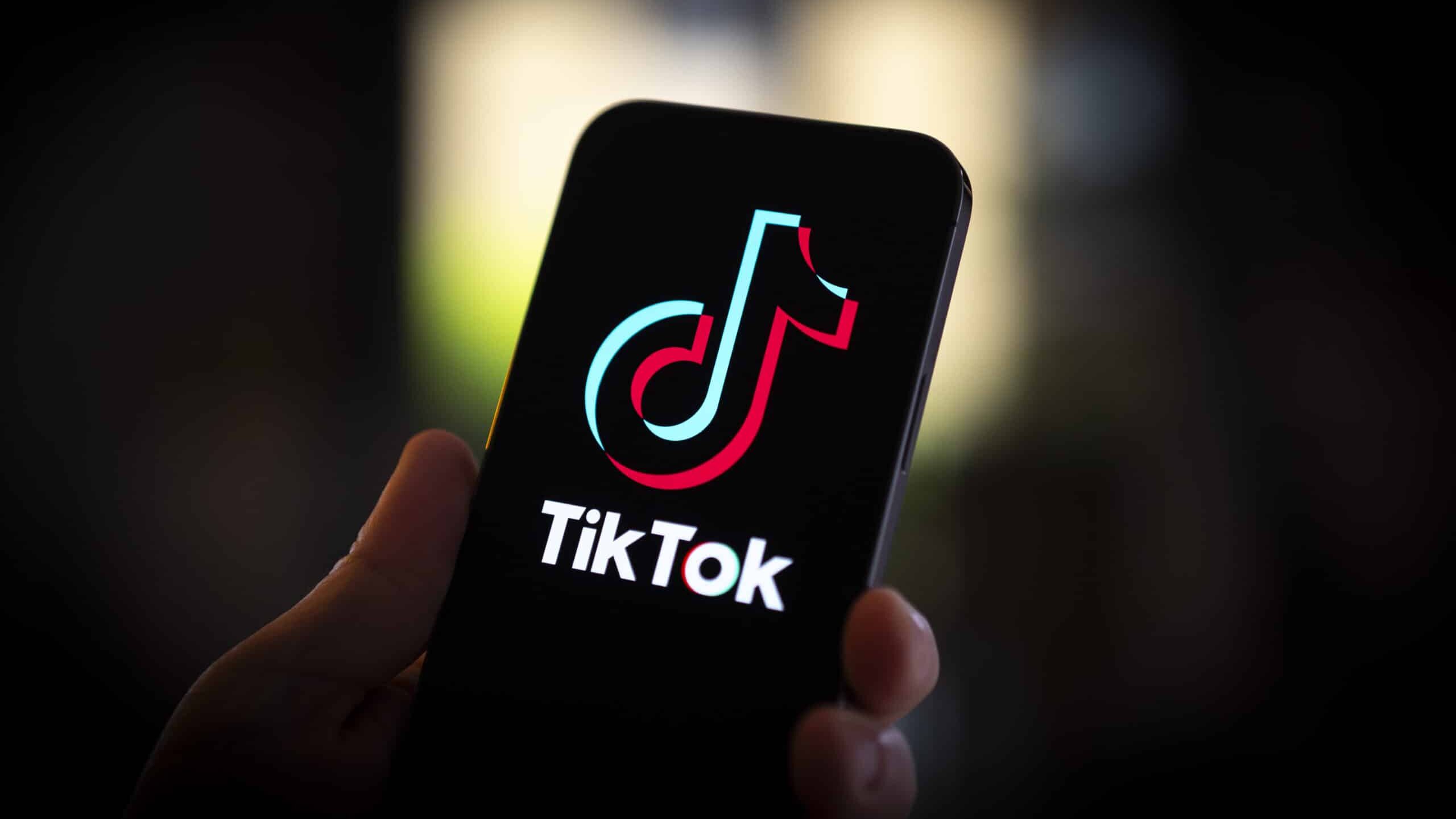 A New Bill That Could Lead To TikTok's Ban in The US Gains Momentum in  Congress | What's Trending