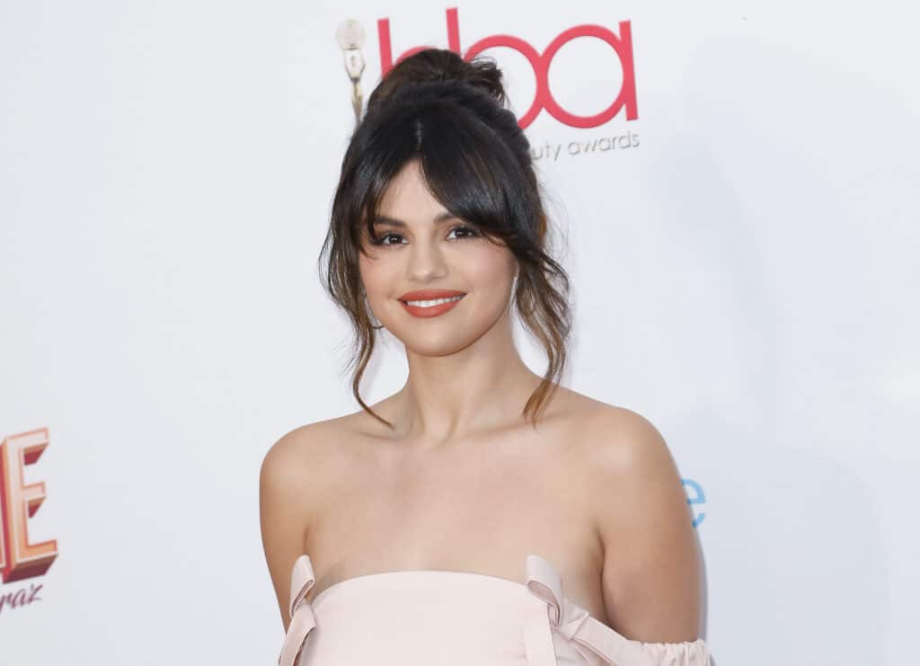 Selena Gomez attends the 2020 Hollywood Beauty Awards at The Taglyan Complex on February 06, 2020 in Los Angeles, California.