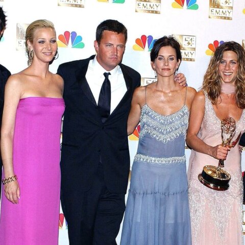 From cast of Friends (Outstanding Comedy Series) L to R : David Schwimmer, LisaKudrow, Matthew Perry, Courteney Cox Arquette, Jennifer Aniston and Matt Leblanc attend the 54th Annual Emmy Awards. - US actor Matthew Perry, best known for playing Chandler Bing in the hit '90s TV sitcom Friends, has died at the age of 54. The actor was found dead at his home in his Los Angeles, law enforcement sources told US media. Photo by Lionel Hahn/ABACAPRES.COM Pictured: Ref: BLU_S6784678 291023 NON-EXCLUSIVE Picture by: Hahn Lionel/ABACA / Shutterstock