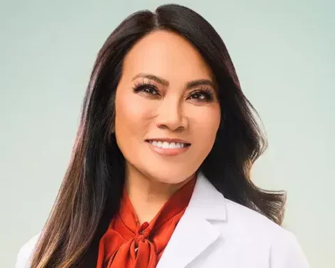 Dr. Pimple Popper — aka Dr. Sandra Lee — returns with a new show. Photo: Jason Elias/Lifetime
