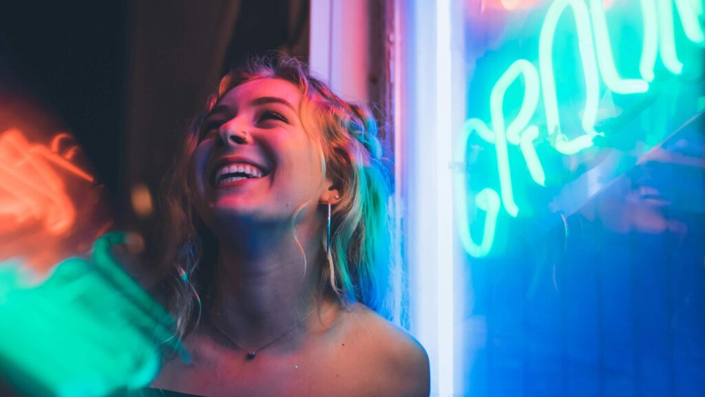 The nightlife of 2025 feels more like an experience than ever before. Forget traditional bars or clubs.